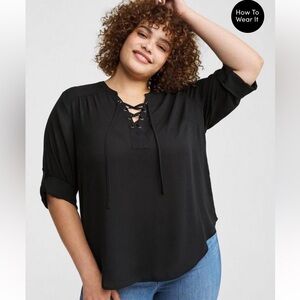 Torrid Harper georgette lace up blouse 🖤